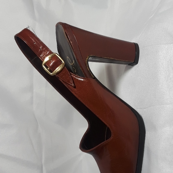 Shoes - Picture 5 of 7